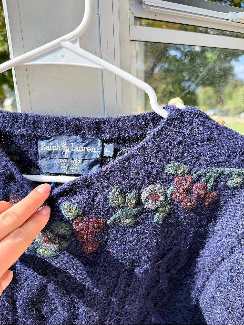 Ralph Lauren Vintage Hand Knit Floral Embroidered Wool Sweater - Picture 3 of 4